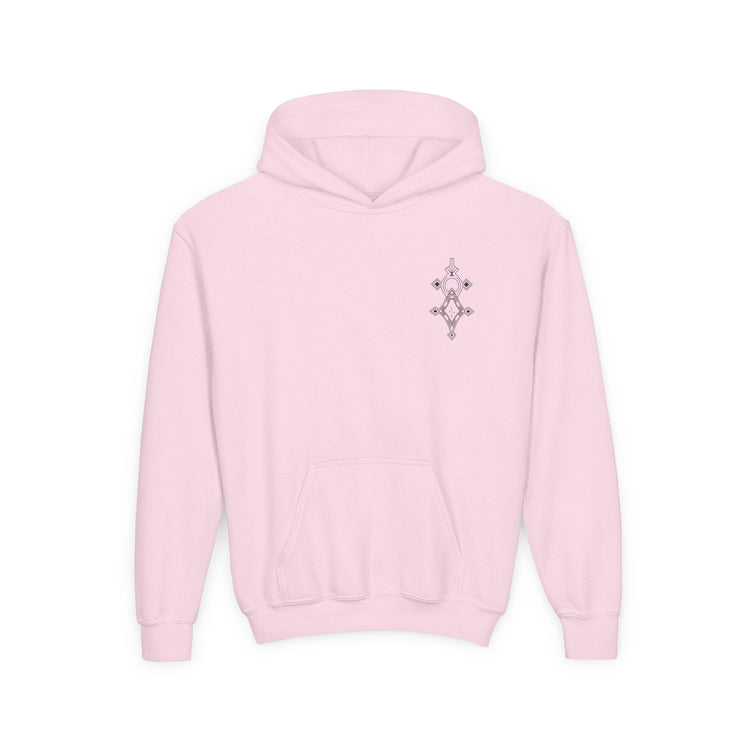 Girls heavy blend hooded sweatshirt in light pink with kangaroo pocket and small chest embroidery, made of soft 50% cotton 50% polyester fleece.