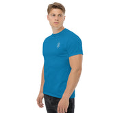 Men wearing blue classic tee made of 100% cotton with a structured fit and sharp edges