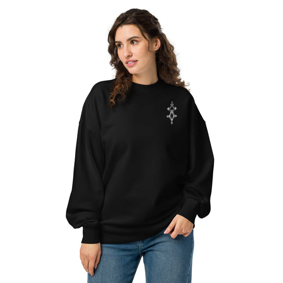 Women organic oversized black sweatshirt with soft brushed interior and ribbed cuffs